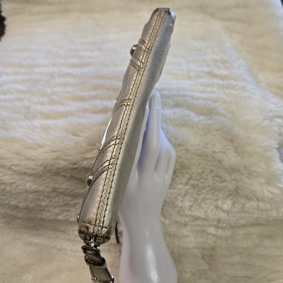 Vintage B Makowsky Accordian Wristlet - Picture 7 of 16